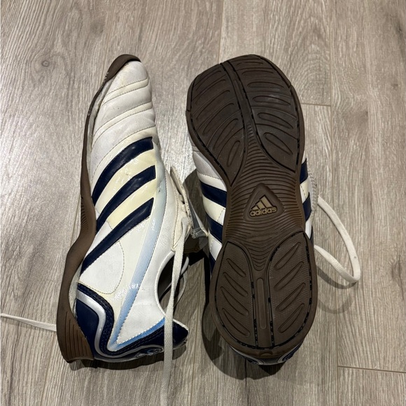 Adidas Soccer Shoes - Picture 3 of 4